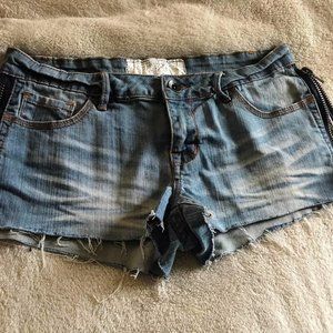 Unique side zip jean shorts